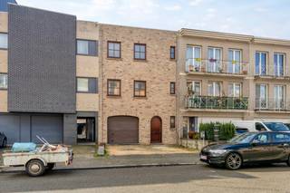 immo DAVID stelt deze instapklare bel-etagewoning voor. Op het gelijkvloers bevindt zich een ruime garage van 31 m², waar bovendien de...