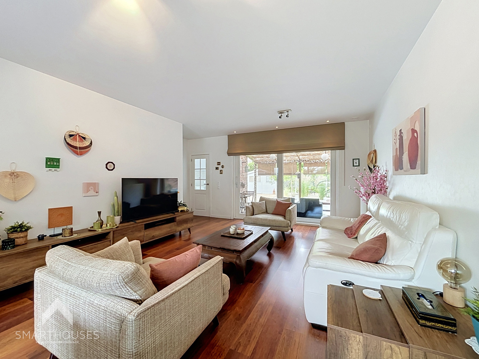 Instapklare woning met 3 slpks, garage en aangelegde tuin - foto 4