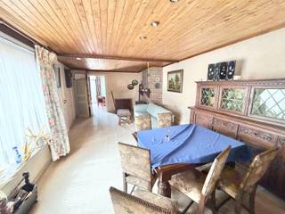 Roeselare: huis met 6 slaapkamers en ruime tuin te koopindeling: inkomhal, living, keuken, badkamer, 6 slaapkamers, zolder (mogelijkheid voor extra...