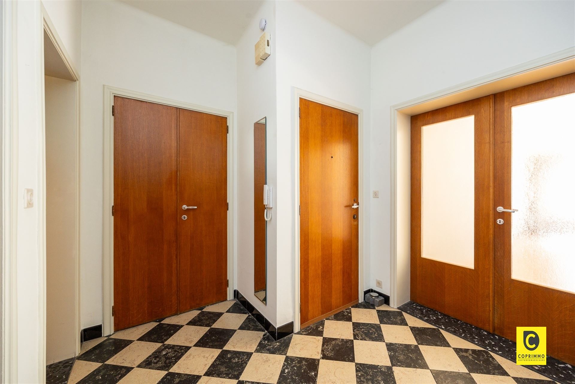 Charmant gelijkvloers appartement met tuin! - foto 4