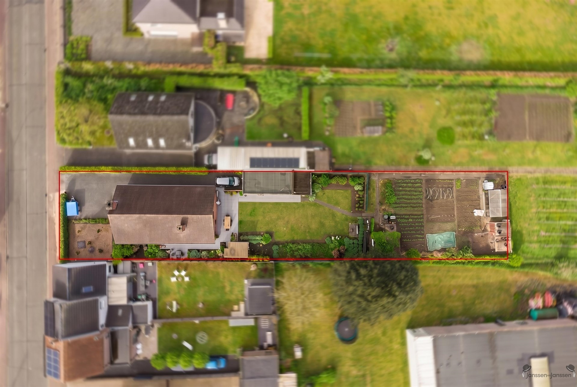 family house - photo 4