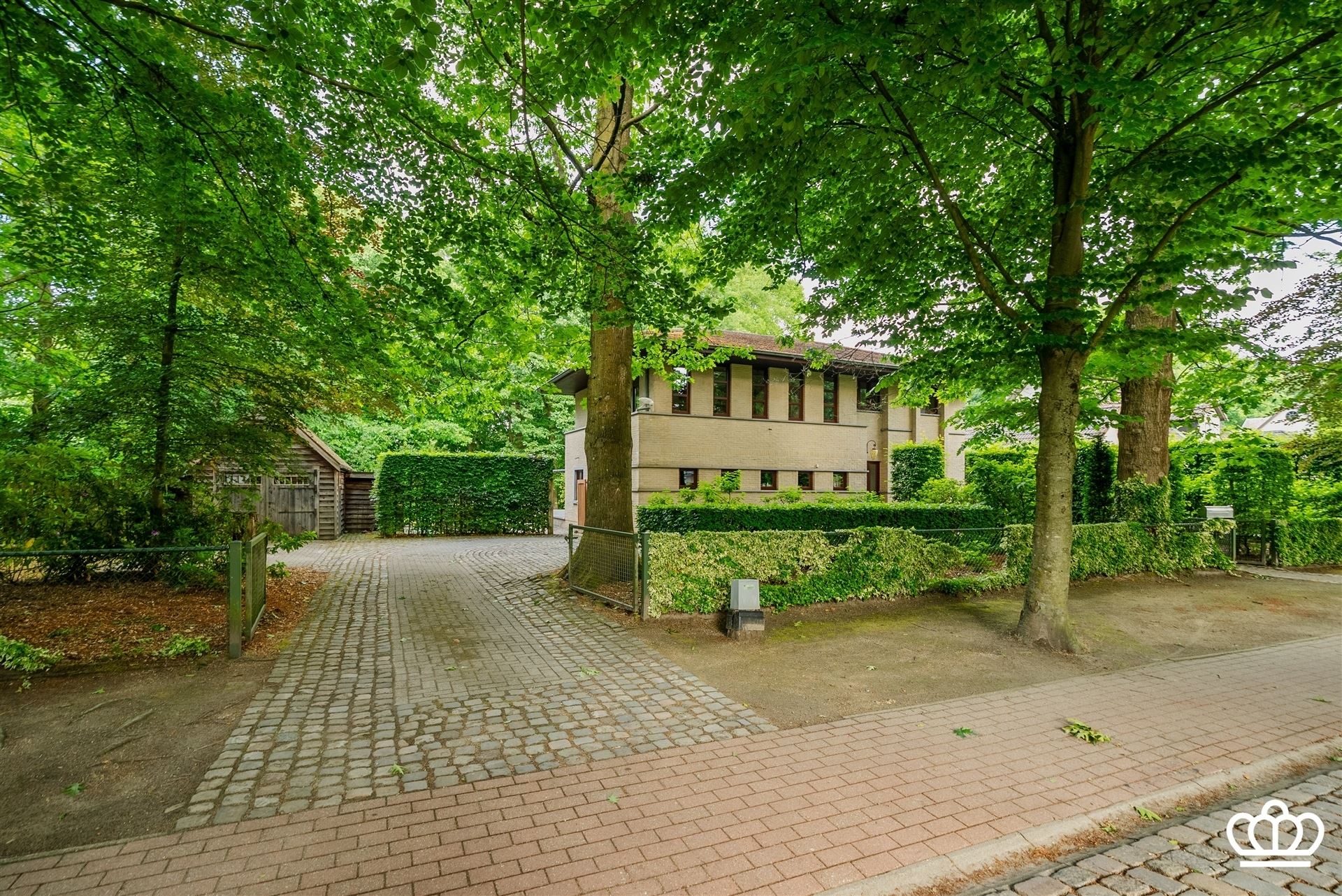 Villa - foto 1