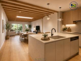<strong>CHARMANTE GEZINSWONING</strong> met <strong>VIER SLAAPKAMERS</strong> en in de rustige dorpskern in Sint-Denijs. Op een <strong>PERCEEL VAN 415M²</strong> bevindt zich deze <strong>VERDER AF TE WERKEN WONING</strong>. Er is reeds een <strong>VERNIEUWDE GASCONDENSATIEKETEL, HOOGRENDEMENTSGLAS, 3 COLLECTOREN VOOR ZONNEBOILER EN DAKISOLATIE</strong>, waardoor er <strong>GEEN RENOVATIEPLICHT</strong> geldt. Hierdoor kan u op <strong>EIGEN TEMPO</strong> afwerken naar <strong>EIGEN WENSEN EN STIJL</strong>. Op het gelijkvloers (momenteel <strong>CASCO</strong>) vinden we een inkomhal, ruime leefruimte met zithoek,  af te werken keukenruimte, en een <strong>ZONNIGE TUIN</strong>. De eerste verdieping telt <strong>2 RUIME SLAAPKAMERS</strong>, badkamer met douche, toilet en lavabomeubel. Daarboven is er een zolderverdieping die via een vaste trap werd ingericht tot een <strong>DERDE EN VIERDE SLAAPKAMER</strong>. Kortom een project met de <strong>MOGELIJKHEID OM NAAR EIGEN SMAAK IN TE RICHTEN</strong>.<br /><br />Adres: Helkijnstraat 70 te Zwevegem (Sint-Denijs)<br /><br />Geen renovatieplicht; P-score: D, G-score: D