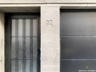 Vergund gebouw bestaande uit 4 verhuurde units gelegen aan het populaire Park Spoor Noord. Het centrum van Antwerpen, de tram, premetro, winkels en...