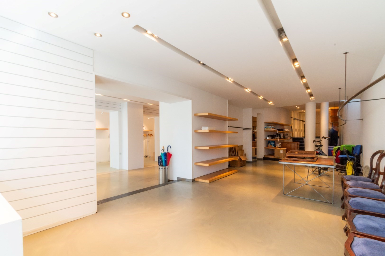 Commercial for sale in Halle - photo 3