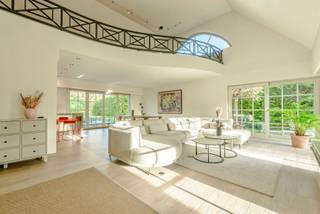 Rustig wonen op toplocatie met vlotte bereikbaarheidOp een strategische ligging, Aan de ring en op korte afstand van winkels en met een snelle...