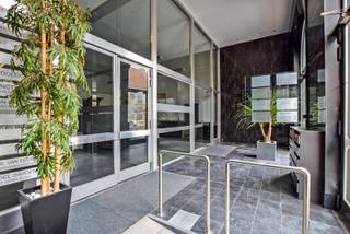 Voormalig bankgebouw in centrum Veurne met tal van mogelijkheden op 650 m². Het gebouw is uiterst geschikt om als coworking space te gebruiken...