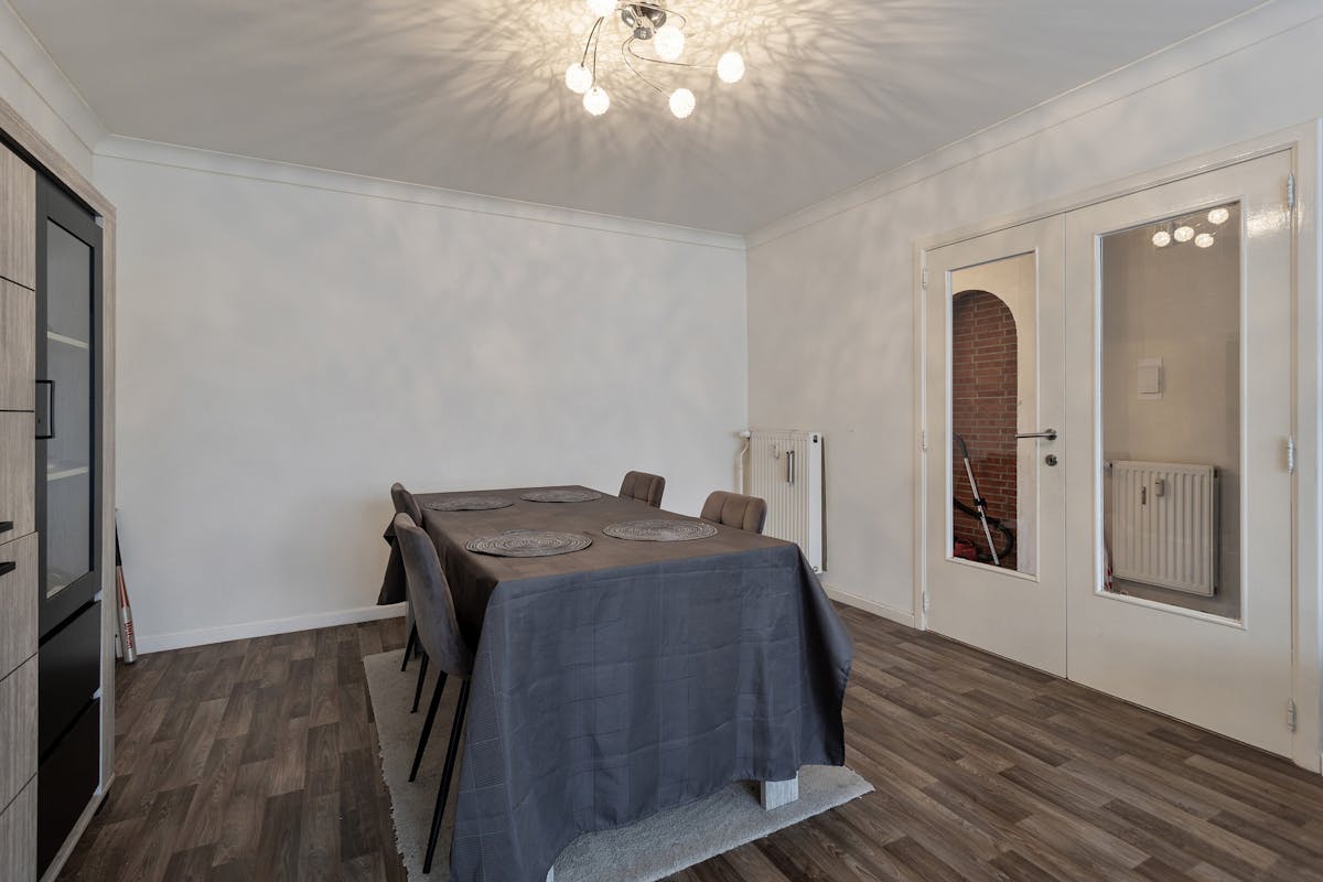 Appartement met 2 slaapkamers en ruim terras te Deurne! - foto 5