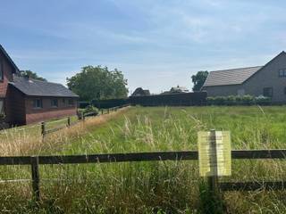 BOUWGROND VOOR HALFOPEN BEBOUWING (LOT 1) OP EEN MOOI PERCEEL VAN 4A09CA TE KINROOI.TROEVEN- Gelegen in een rustige omgeving nabij het centrum van...
