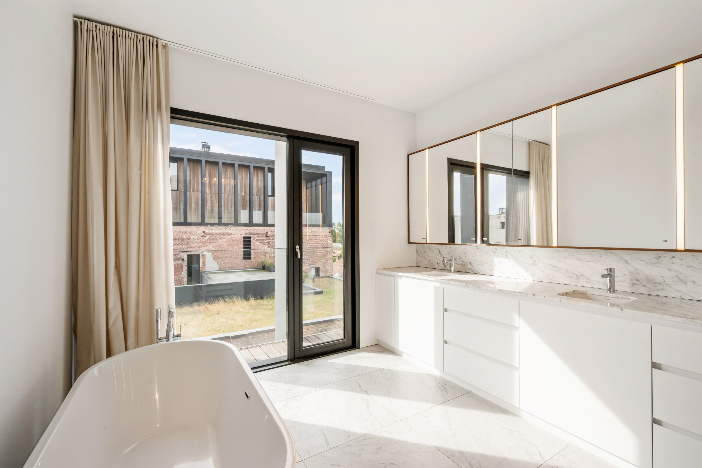 Lichtrijk luxeapp met royaal terras op de iconische Kanaalsite - foto 4