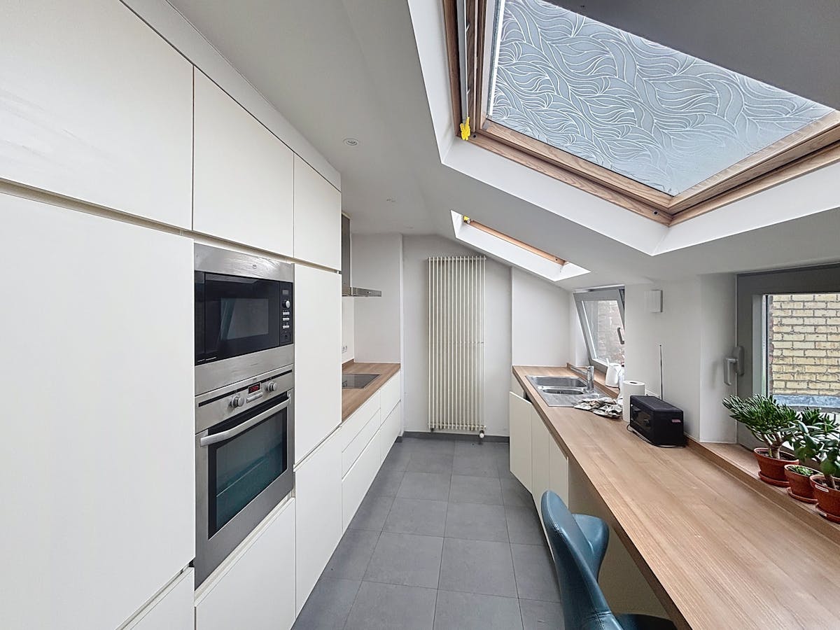 Appartement duplex à louer dans le centre de Bruges - photo 5