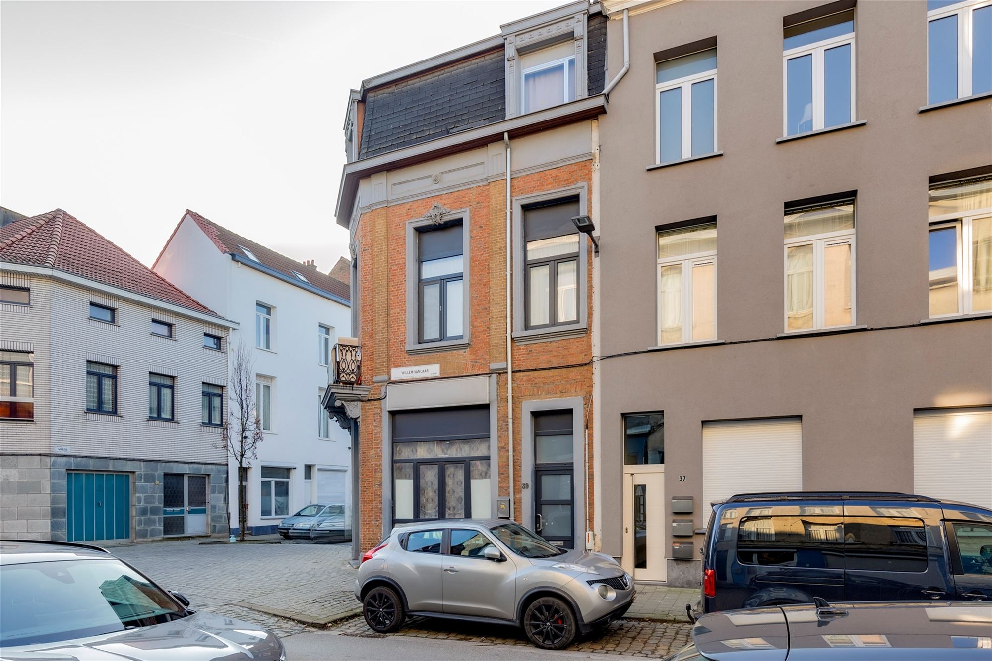 Ruime op te frissen woning met mog 4-5 slk te Berchem - foto 4