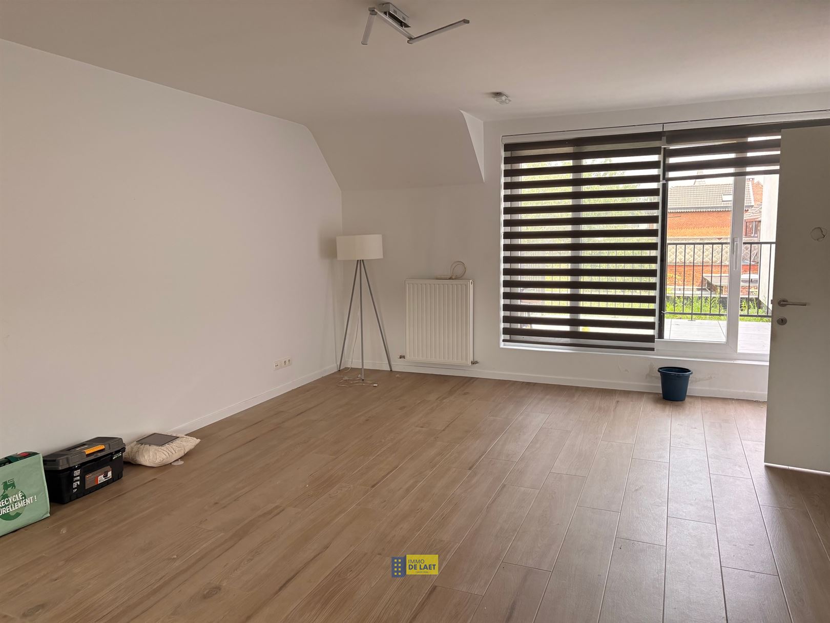 Appartement met 1 slaapkamer, terras en autostaanplaats - foto 4