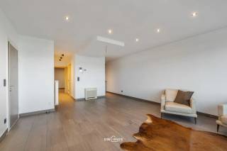 Bent u op zoek naar een prachtig instapklaar appartement op een uitstekende ligging? Gevonden! Dit appartement is een perfecte start of een...