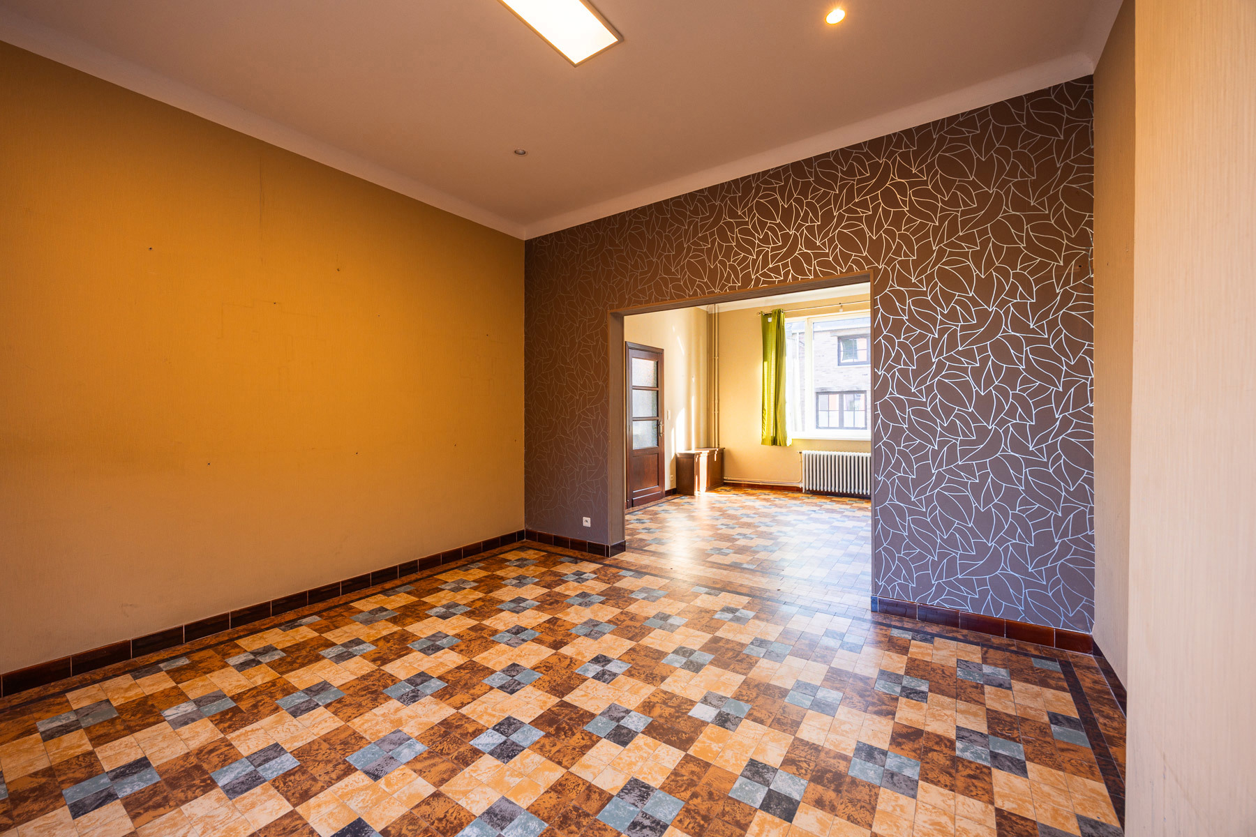 Ruime, karaktervolle renovatiewoning met centrale ligging - foto 5