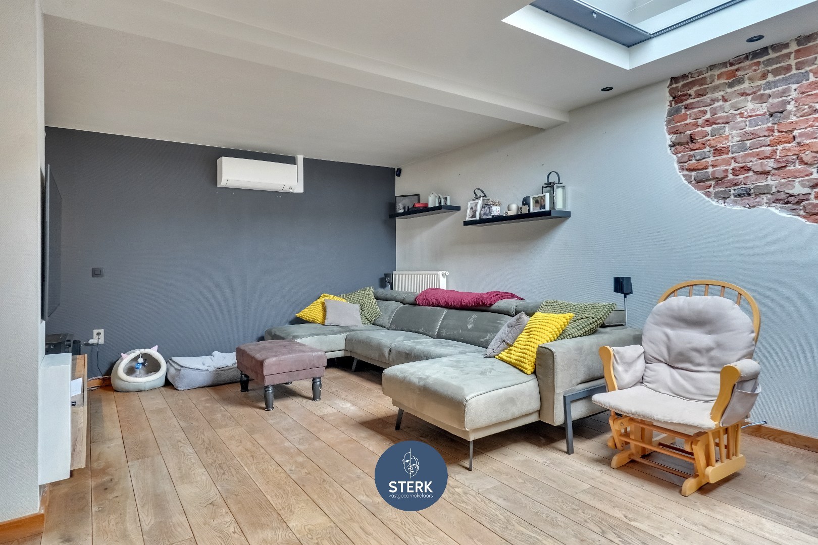 VEELZIJDIGE WONING MET HANDELSRUIMTE (448 m²) OP EEN ZICHTLOCATIE TE REKEM ! - foto 3