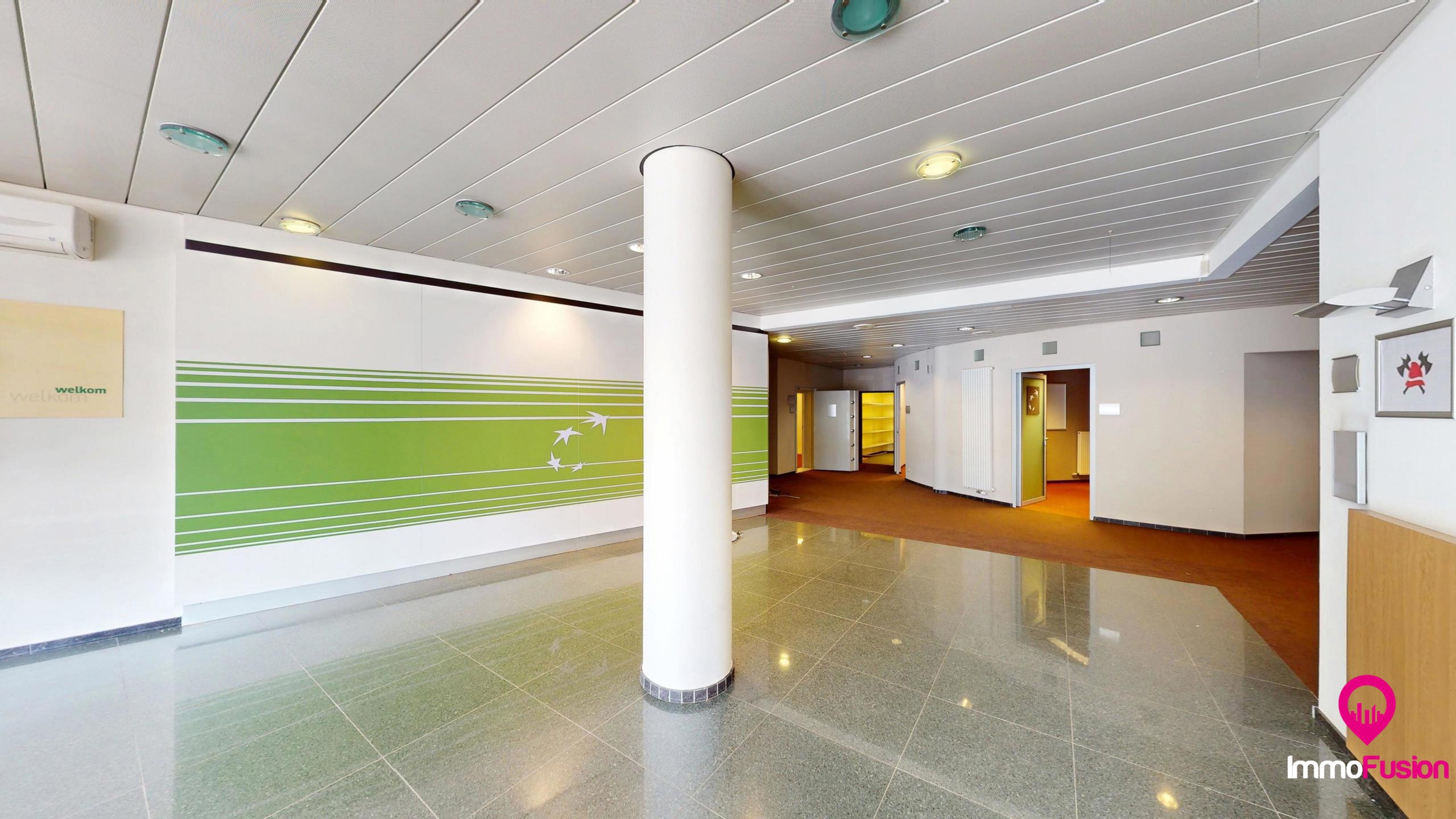 Zeer ruim kantoor op commerciële locatie in centrum Beringen - foto 5