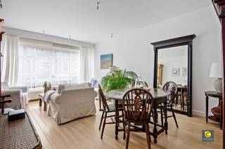 Lichtrijk 2 slaapkamer appartement met 2 terrassen te Pulhof!Dit ruim en karaktervol appartement ligt op het 1e verdiep van een kleinschalig en goed...