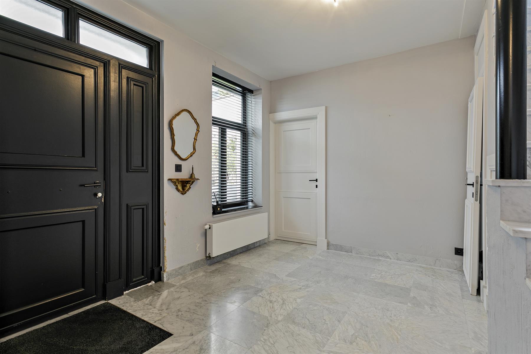 Maison à louer à Anvers avec 2 chambres - photo 4