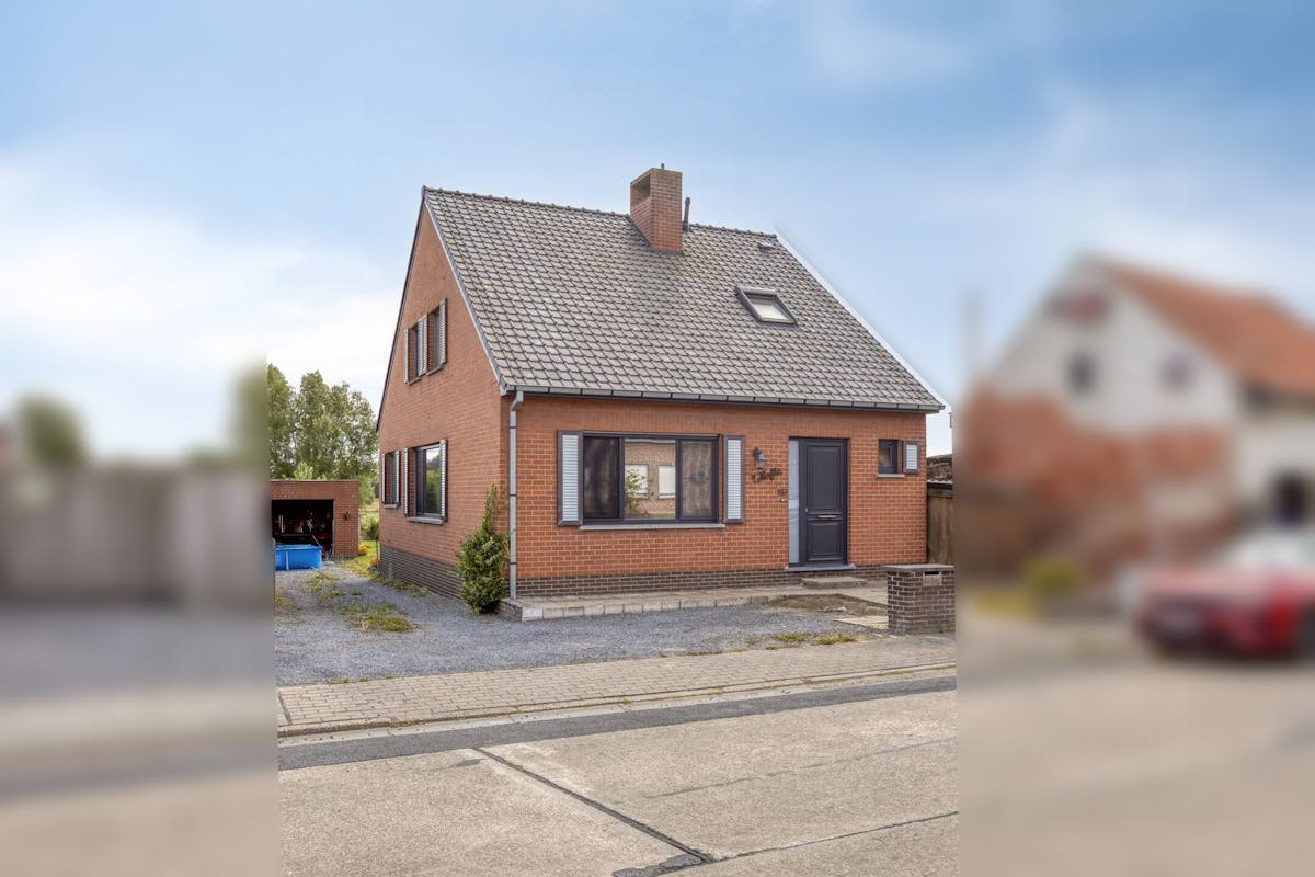 Gerenoveerde open woning met 4 slaapkamers in Kortemark! - foto 1