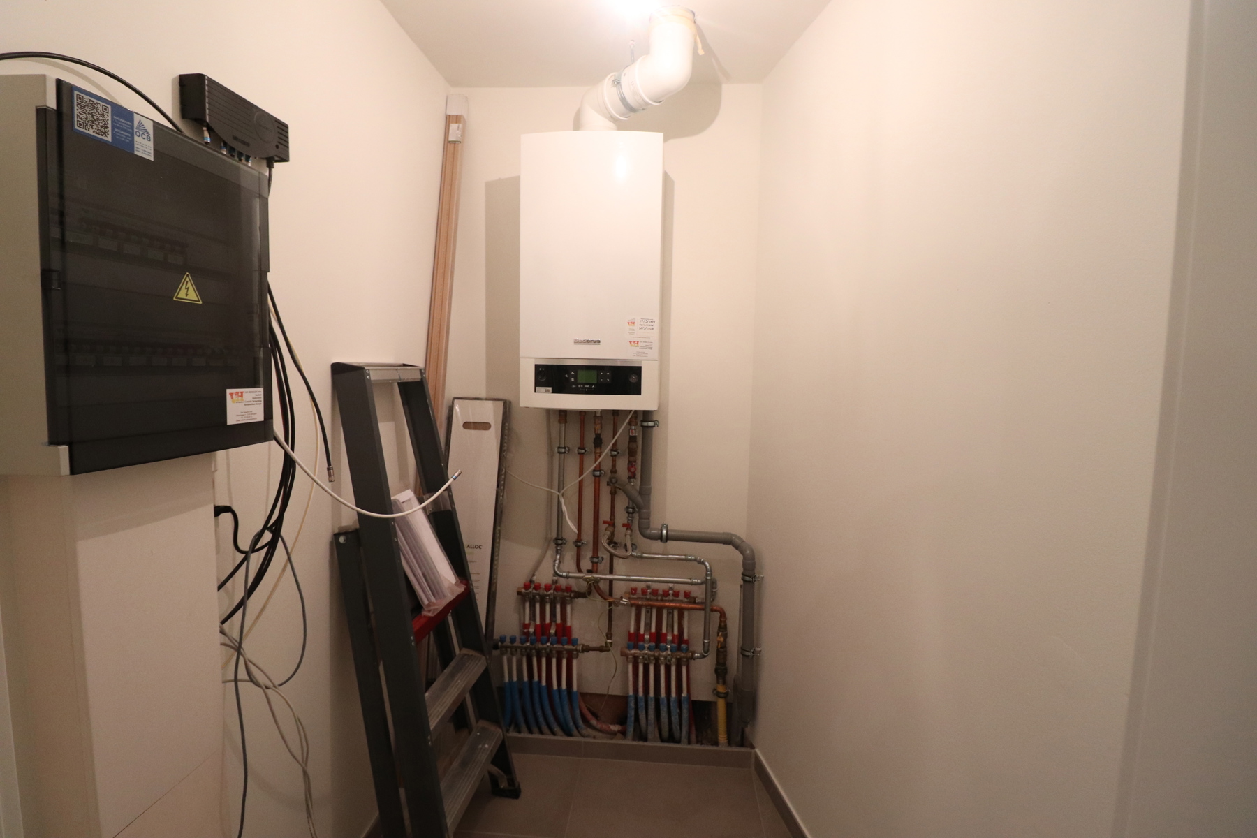 Recent gerenoveerd appartement op de 1ste verdieping met 2 slaapkamers en terras.  - foto 5