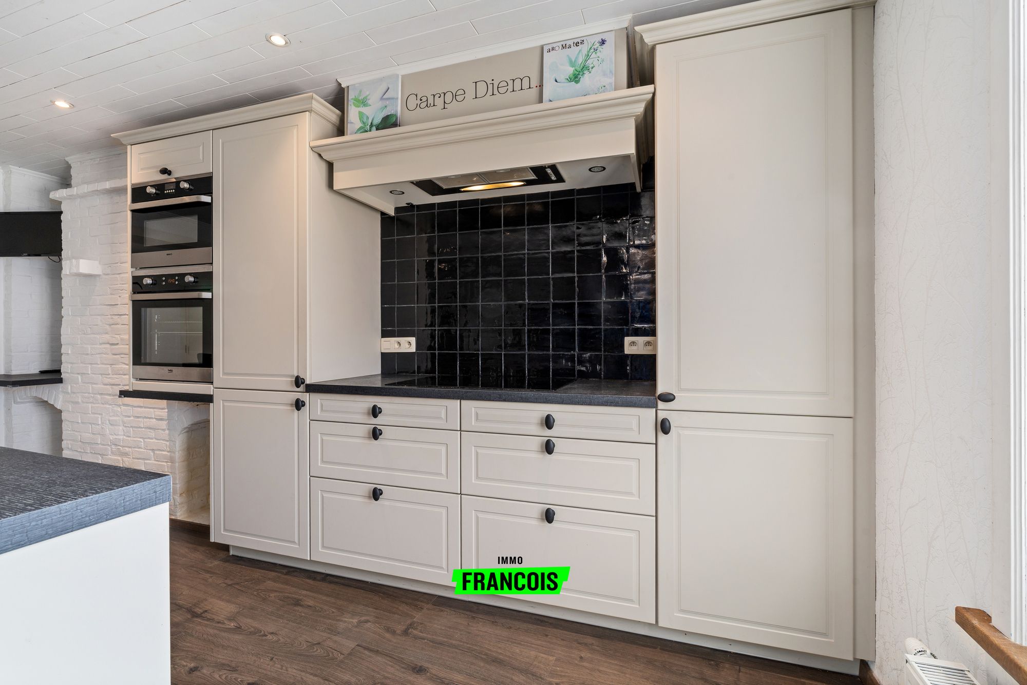 Erwetegem (Zottegem) – Karaktervolle hoekwoning met 4 slaapkamers en zonnige tuin - foto 2