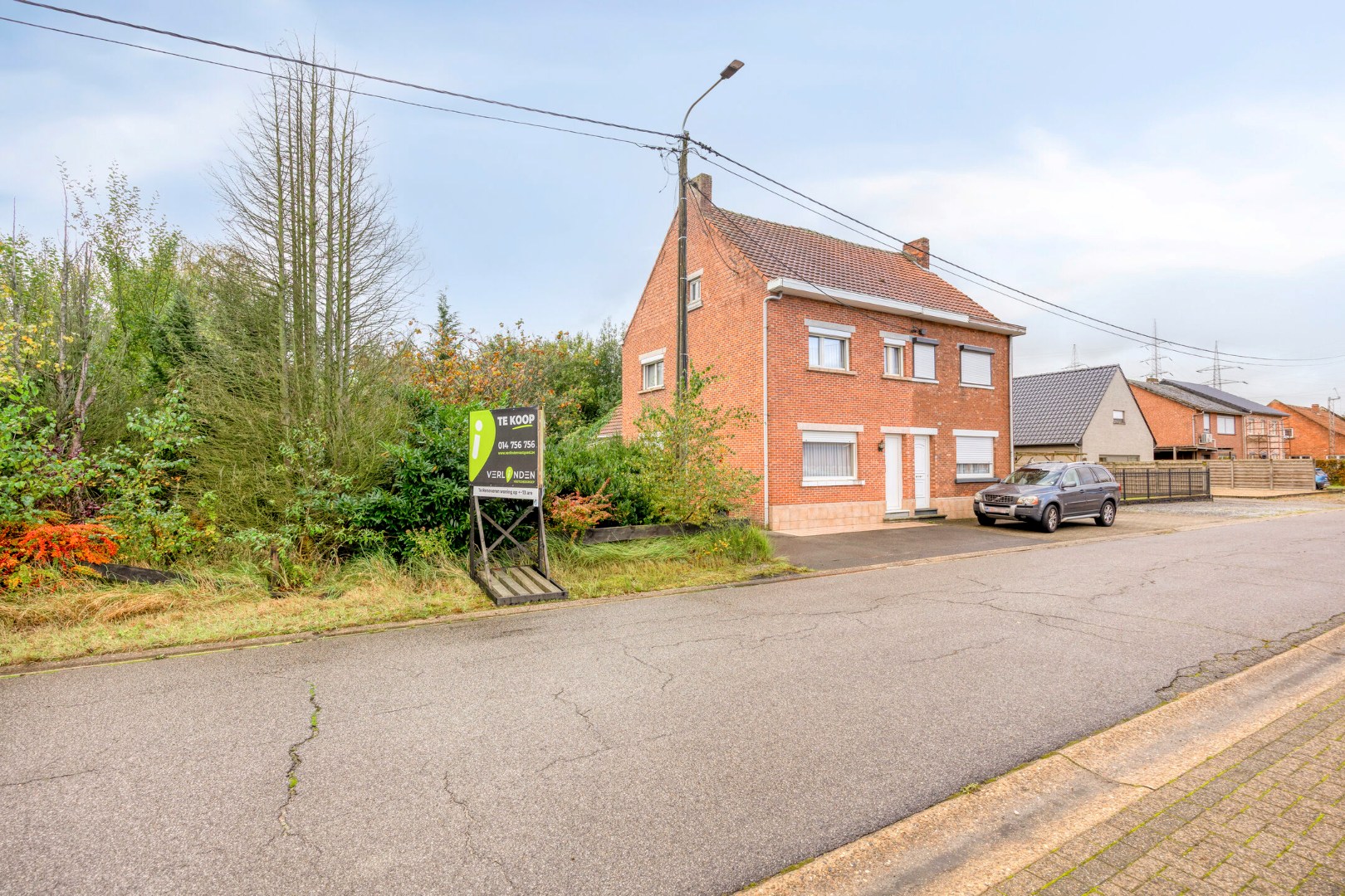 Rustig gelegen te renoveren woning op een mooi perceel van 13 are. - foto 1