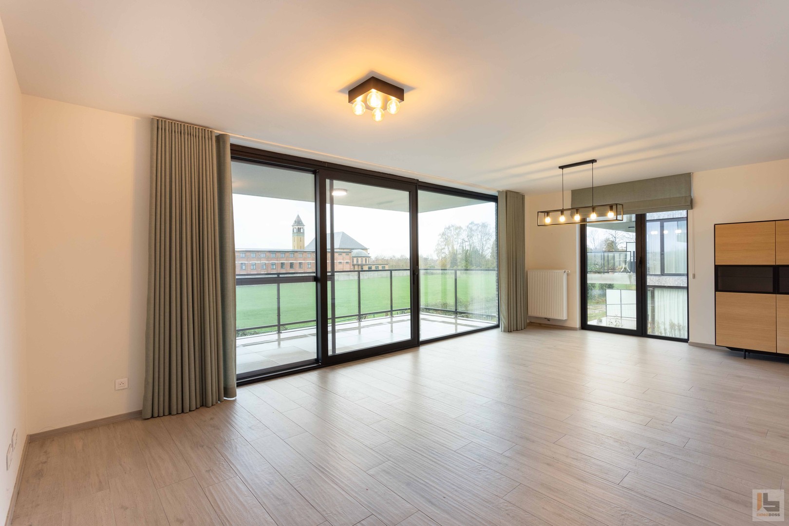 Ruim en energiezuinig 2 slaapkamer appartement met zonnig terras en mooi zicht - photo 4