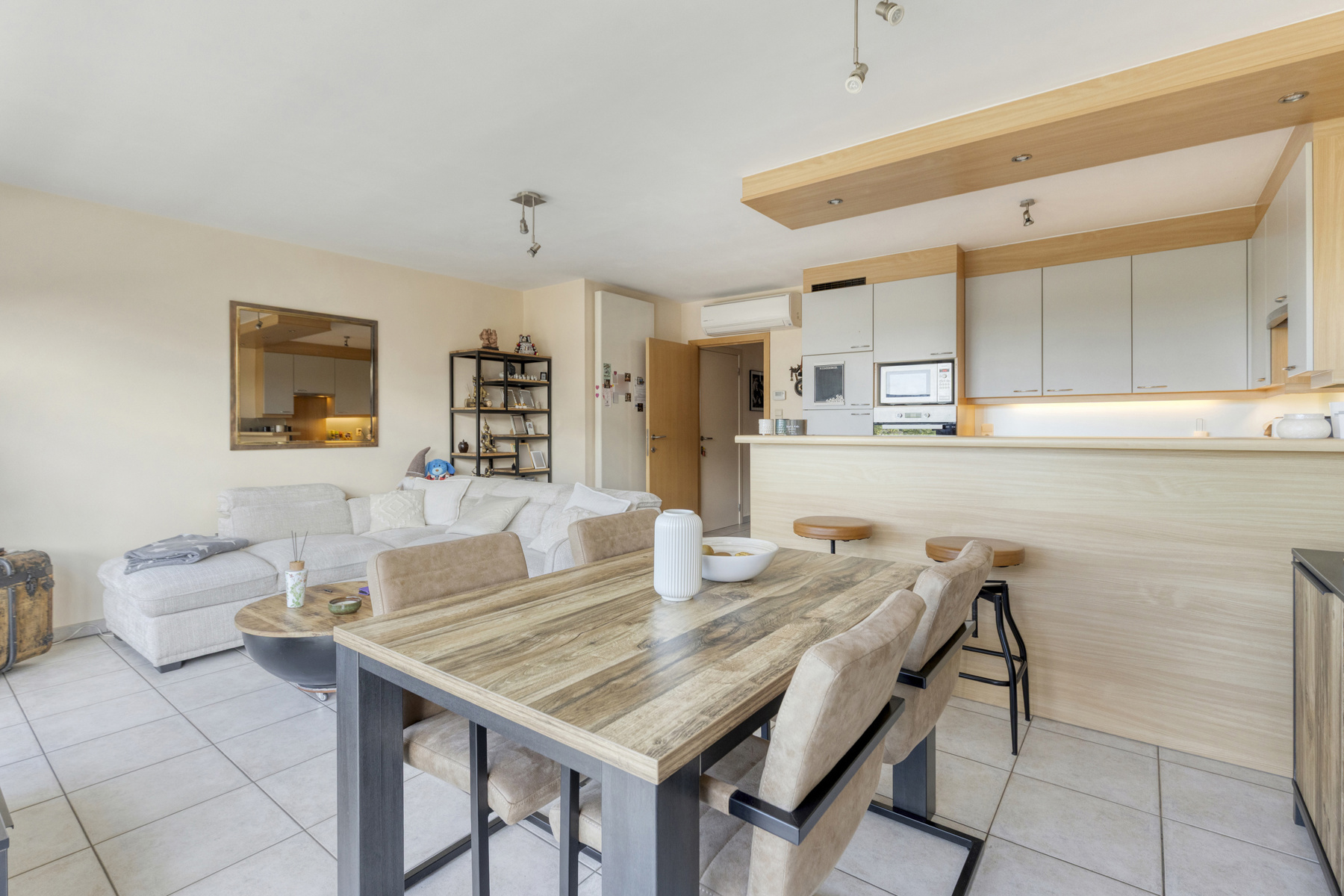 2-slaapkamerappartement met garage op centrale ligging - foto 4