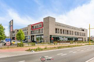 Dit instapklare appartement met terras ligt zeer centraal vlakbij het centrum van Bilzen.Gelegen op de tweede verdieping in een verzorgd gebouw met...