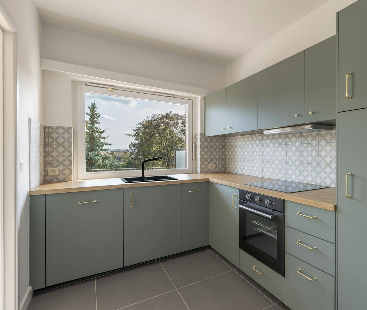 Appartement met twee slaapkamers in Neder-Over-Heembeek. - foto 2