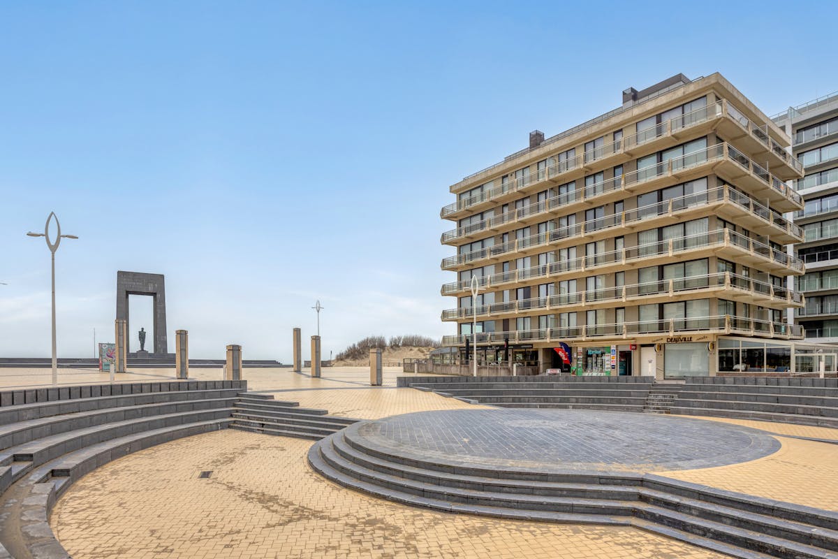 Instapklaar restaurant met terras op de Zeedijk in De Panne - foto 2