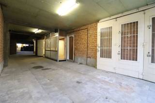 Het magazijn is gelegen aan de Kreglingerstraat in Deurne, vlakbij de E19 en de Antwerpse Ring.De oppervlakte van het magazijn bedraagt 225 m² en...