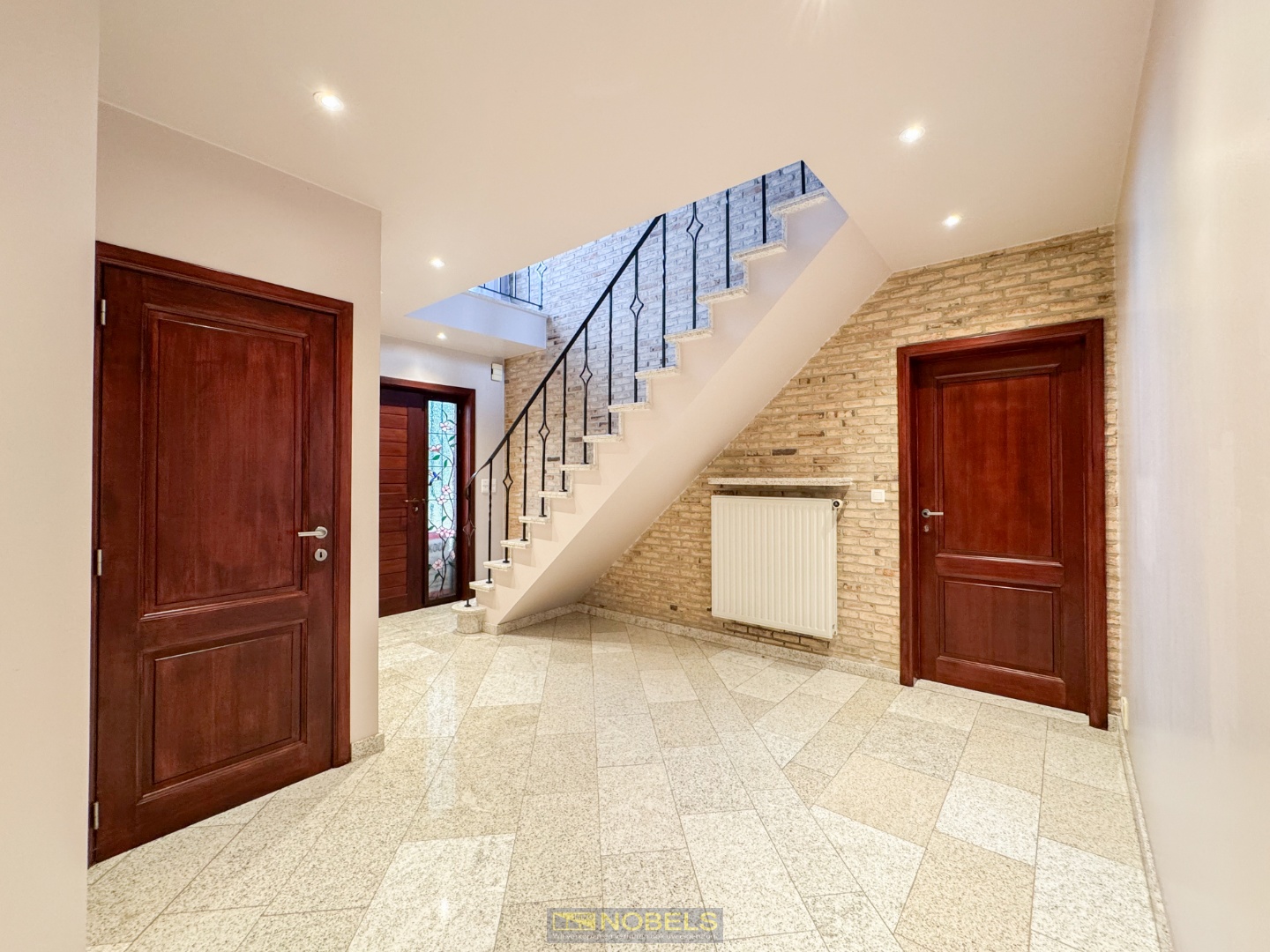 Te koop, statige villa met ruime bewoonbare oppervlakte (321m²) te Nazareth! - photo 5