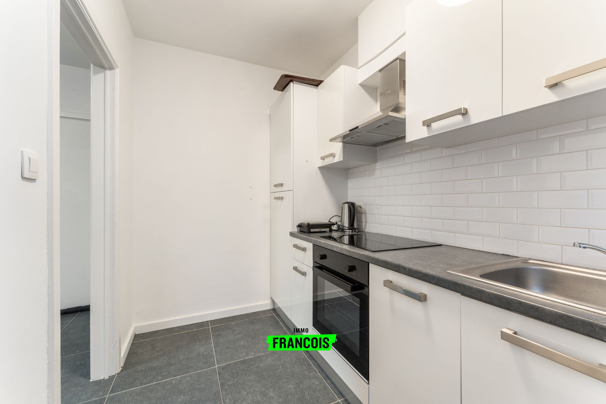 Stijlvol gerenoveerd appartement in kleinschalige residentie nabij centrum Oostende - foto 4