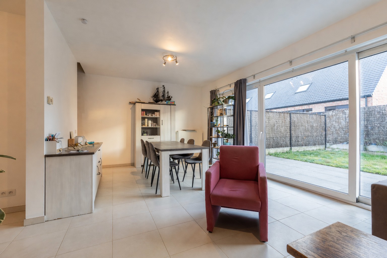 Ruime woning met 3 slaapkamers en garage te koop in Roeselare - foto 4