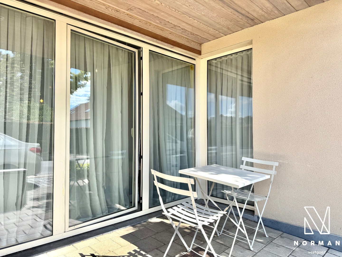 Gelijkvloers, instapklaar 2-slaapkamer appartement te koop met terras in centrum Bavikhove! - foto 4