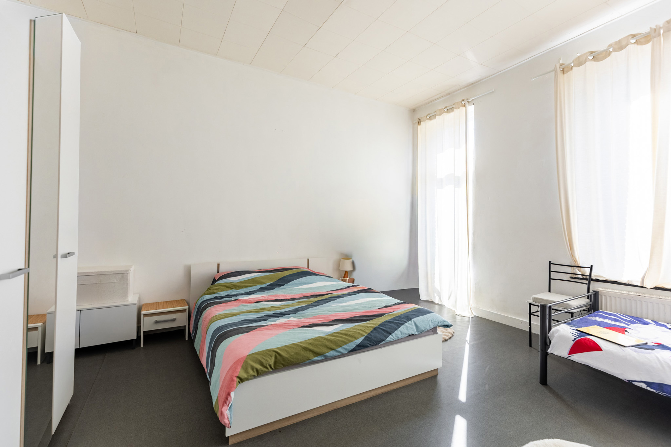 Apartment for sale in Schaerbeek with 1 bedroom - photo 5