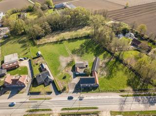Projectgrond: perceel van 7205m² met bouwzone van 2500 m²Stedenbouwkundige voorschriften: mogelijkheid tot het bouwen van 2 open of 2...