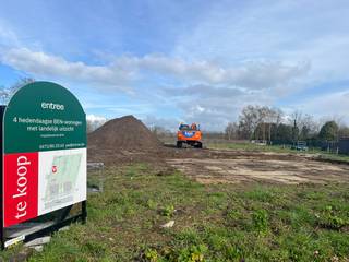 De werken zijn aangevat van deze volumineuze woningen met vergezichten.6% BTW is mogelijk!Alle hedendaags comfort is voorzien, zoals: warmtepomp,...