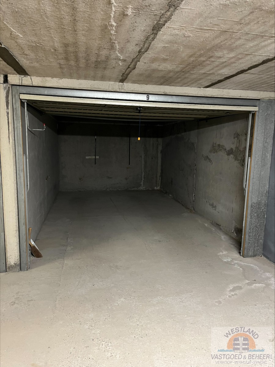 Ruime garage te koop onder het Elisabethplein - foto 2