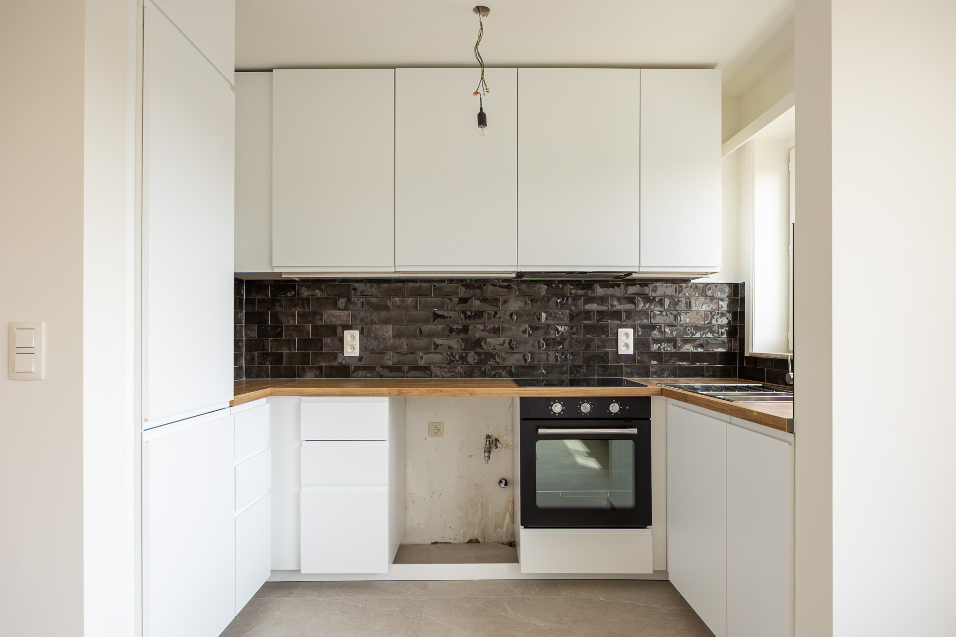 Prachtig gerenoveerd appartement met 2 slaapkamers. - foto 4
