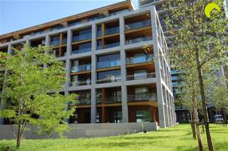 On Nieuwe Zuid, the emerging residential area of Antwerp, we find this beautiful building designed by architect Vincent Van Duysen. In this building we can offer you a ready-to-rent assisted living apartment. The flat is equipped with underfloor heating, an equipped Bulthaup kitchen, a comfortable bathroom with walk-in shower and the complete finishing as lighting was provided. Moreover, this flat has a very spacious terrace (34 m²!) accessible from both the living area and the bedroom. There is even the possibility of closing the movable glass walls in winter for a pleasant veranda feeling with a view of the green surroundings! This complex is optimally equipped with all possible facilities. For example, there is a common meeting area with spacious terrace where both residents and visitors can gather. You can also use an indoor pool, sauna, gym, hair salon, laundry and cleaning service. Of course, the entire building is equipped for comfort, safety and accessibility. Meridia's resident assistant present assists residents in organizing all daily and non-daily activities such as calling on the grocery service, pedicure, grooming, and so on.The rent is calculated on a daily rate of 35 euros per day. Above that you pay the service charge at 17.50 euros per day. Based on a month of 30 days, the rent will be 1050 euros per month + 525 euros service charge. On Nieuwe Zuid, the emerging residential area of Antwerp, we find this beautiful building designed by architect Vincent Van Duysen. In this building we can offer you a ready-to-rent assisted living apartment. The flat is equipped with underfloor heating, an equipped Bulthaup kitchen, a comfortable bathroom with walk-in shower and the complete finishing as lighting was provided. Moreover, this flat has a very spacious terrace (34 m²!) accessible from both the living area and the bedroom. There is even the possibility of closing the movable glass walls in winter for a pleasant veranda feeling with a view of the green surroundings! This complex is optimally equipped with all possible facilities. For example, there is a common meeting area with spacious terrace where both residents and visitors can gather. You can also use an indoor pool, sauna, gym, hair salon, laundry and cleaning service. Of course, the entire building is equipped for comfort, safety and accessibility. Meridia's resident assistant assists residents in organizing all daily and non-daily activities such as calling on the grocery service, pedicure, grooming, etc.The rent is calculated on a daily rate of 35 euros per day. Above that, you pay the service charge at 17.50 euros per day. Based on a month of 30 days, the rent will be 1050 euros per month + 525 euros service charge.