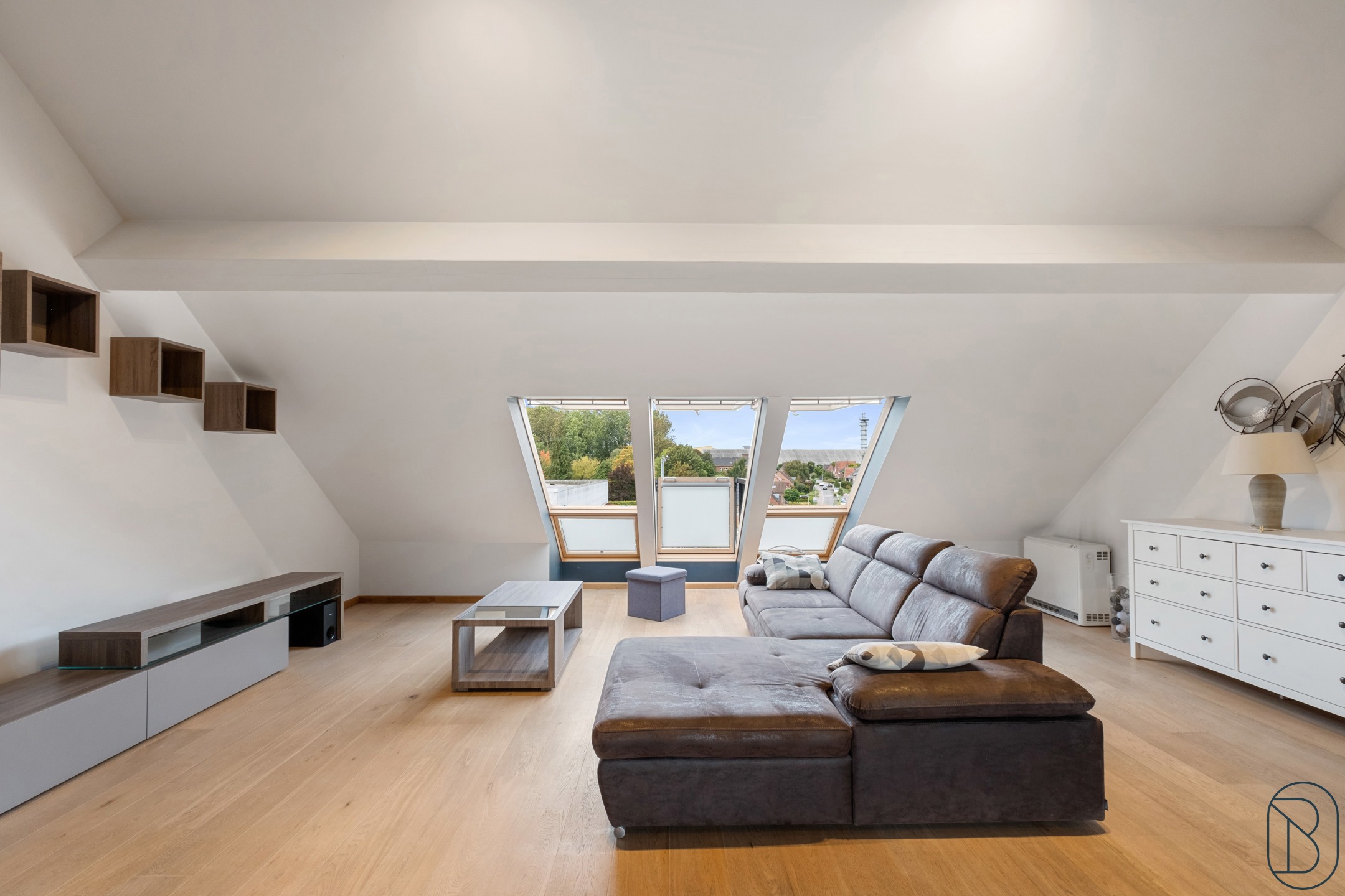 Prachtige loft van 132m², 3 slk, parkeerplaats, kelder! - foto 2