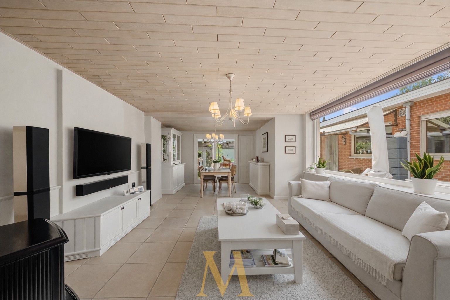 Ruim handelspand met woonst op toplocatie in Desselgem, eindeloze mogelijkheden! - photo 4