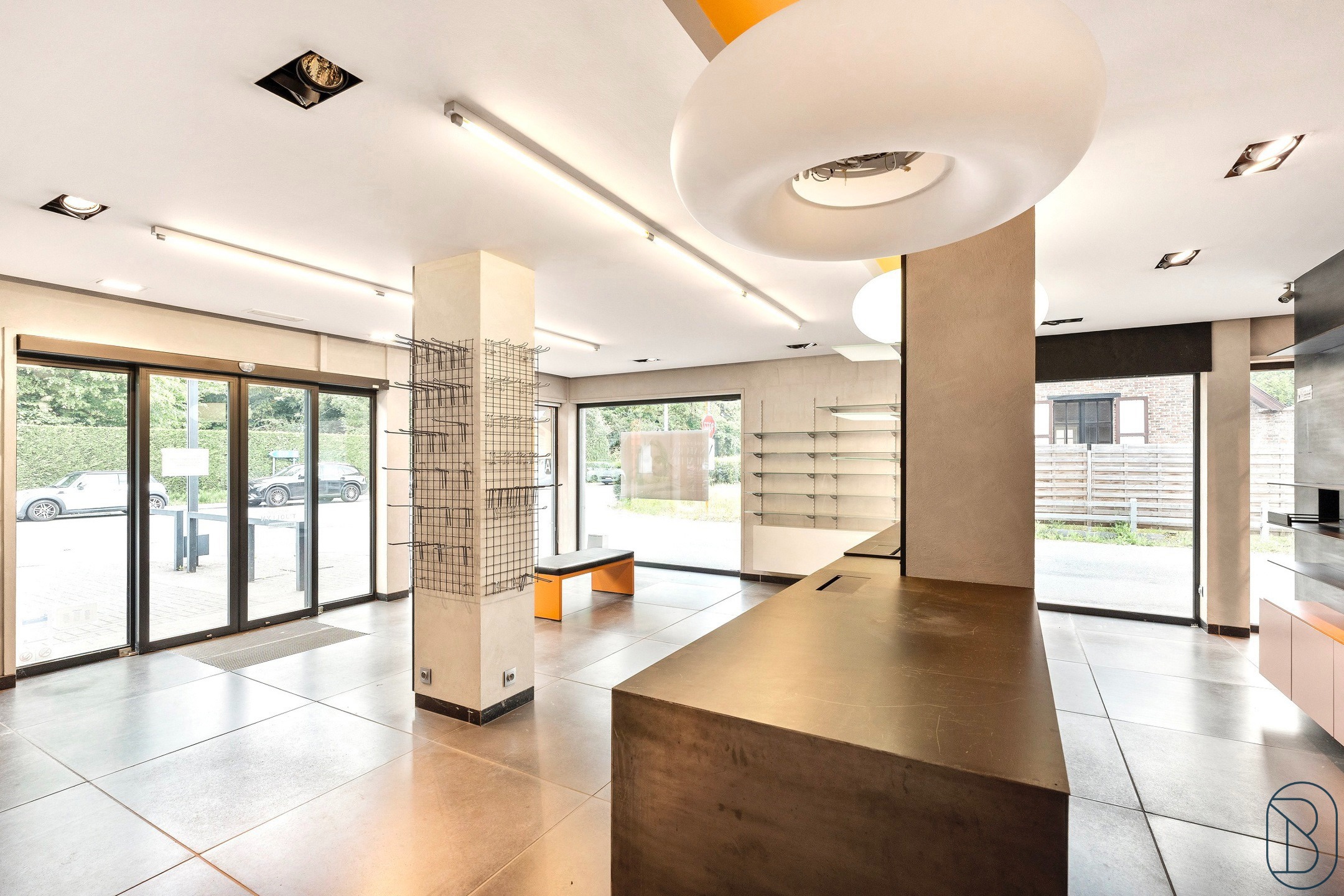 TOPGELEGEN handelsruimte met extra studio!  - foto 2