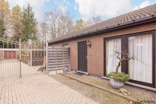 Charmant gelijkvloers landhuis op rustige locatie nabij het BerkenstrandDit gezellig gelijkvloers landhuis is rustig gelegen in de doodlopende straat...