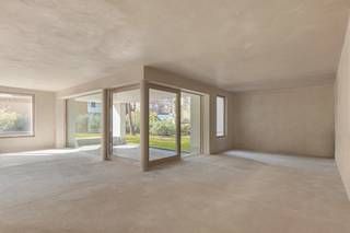 <p><strong>Gelijkvloers appartement, naadloos overlopend in de parktuin van Residentie "Driezenhof". <br /><br />Dit appartement biedt u een riante woonoppervlakte van 231m², exclusief het terras van 30m². U geniet hier volledige privacy en het appartement wordt volledig omgeven door de tuin. Hier woont u met het gemak van een appartement, maar met het gevoel van een gelijkvloerse villa in het groen. Het appartement is momenteel in casco staat en biedt nog alle mogelijkheden tot de afwerking met uw droomkeuken, vloeren, badkamers,... Dit is inbegrepen in de prijs en wordt aangeboden met ruime budgetten.<br /><br /></strong>U betreedt dit appartement via de riante inkomhal met daar de ruimte voor vestiaire, en directe toegang tot het gastentoilet en de berging. De leefruimtes zijn opgezet in L-vorm, en u geniet hier langs 3 zijden van natuurlijk daglicht en een schitterend zicht op de tuin. De keuken wordt volledig naar uw smaak ingericht en biedt de plaats aan een groot keukeneiland. In de eetkamer plaatst u probleemloos een tafel voor 10 of 12 personen. In de zithoek is het heerlijk vertoeven: Grote raampartijen geven uit over het terras van 30m² met zuidwest oriëntatie, naadloos in connectie met de tuin. <br /><br />De hoofdslaapkamer kan naar wens uitgerust worden met een dressing en heeft een ensuite badkamer met inloopdouche, apart toilet en ligbad (indien u dit wenst). Ook de badkamer kijkt uit op de tuin. Vervolgens heeft u een volwaardige logeer / kinderslaapkamer met aanpalend de 2e badkamer. De 3e kamer staat in connectie met de inkomhal, waardoor deze ideaal is als bureau of leeshoek. Maar indien gewenst kan deze perfect dienen als 3e slaapkamer.<strong> <br /><br />Parkeren </strong>doet u ondergronds, in de afgesloten parkeergarage. Hier wordt voor u een grote garage voorzien voor 2 wagens, dewelke afgesloten is met een elektrische poort. Uiteraard zal u elektrisch kunnen laden als u dat wenst. U bereikt de garage via een bijzonder grote lift. Uw fietsen stalt u in de fietsenstalling.<br /><strong><br /></strong>"<strong>Driezenhof</strong>"<strong> is project zoals ze maar zelden voorbij komen: Kleinschalig en in een unieke, groene stadsoase. Deze nieuwe residentie ligt heerlijk verscholen aan de autoluwe Driezenstraat, zonder twijfel één van de charmantste straatjes in het centrum.</strong> Hier woont u op een boogscheut van de Grote Markt en de winkelstraten, maar ontsnapt u volledig aan de stadsdrukte. Wij bieden u hier nog 3 villa-appartementen aan, op de gelijkvloerse of eerste verdieping en met oppervlaktes van 216m² tot wel 233m², exclusief riante terrassen die een ideale zuid + west oriëntatie, ultieme privacy en een magnifiek uitzicht over de parktuin genieten. Dit unieke stukje groen wordt ommuurd en onder architectuur aangelegd, waarbij uiteraard de monumentale bomen bewaard blijven. Hier geniet u een bijzonder ruimtelijk gevoel dankzij dit schitterende uitzicht, leefruimtes met raampartijen langs 3 zijdes en plafondhoogtes van +3 meter.<strong> </strong><br /><br /><strong>Een smaakvolle en tijdloze uitstraling hand in hand met natuurlijke materialen en de allerbeste, geavanceerde technieken</strong>: Geothermische warmtepomp, vloerverwarming + koeling, een ventilatiesysteem D met warmterecuperatie, zonnepanelen voor het collectieve verbruik met de mogelijkheid om uit te breiden met een privatieve installatie,... Het gebouw is Bijna Energie Neutraal (BEN) en men streeft naar een E-peil van 20. Het appartement wordt tot in de puntjes en volledig naar uw smaak afgewerkt. Hiervoor mag u rekenen op bijzonder ruime budgetten bij hoog aangeschreven leveranciers zoals Segers Interieur.<br /><br /><strong>De oplevering wordt verwacht net voor de zomer van 2025. Uiteraard heeft u nog alle inspraak in de afwerking van uw appartement. Is uw interesse gewekt? Laat u verwonderen over dit bijzondere project en contacteer ons voor meer informatie of een rondleiding ter plaatse op de werf. <br /></strong></p>