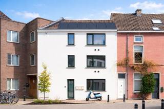 Lichtrijk en energiezuinige studentenstudio op fietsafstand van Gent centrumVoor bezoekaanvragen, mail naar info@carloeggermont.beDeze instapklare...