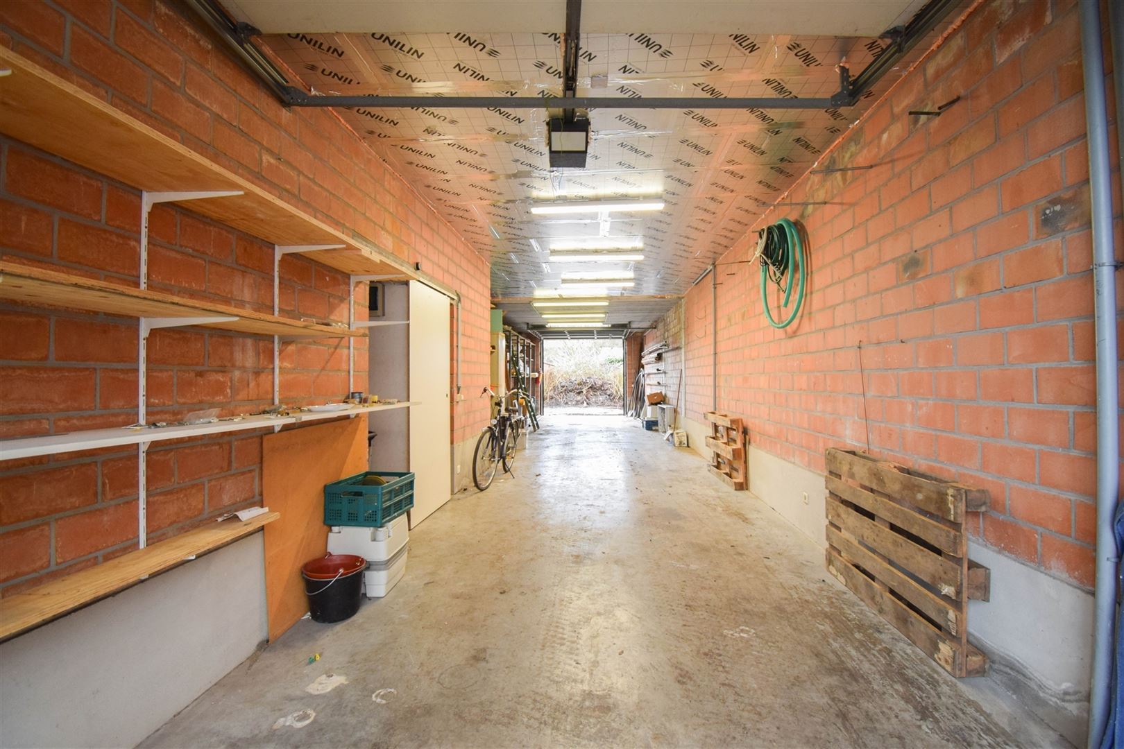 Centraal gelegen magazijnruimte met buitenruimte - foto 3